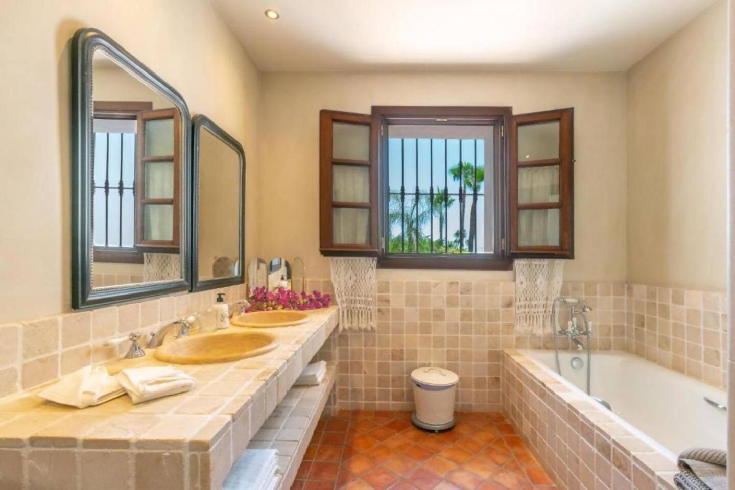 Villa Casa Sol Encantadora Villa Con Piscina มาร์เบยา ภายนอก รูปภาพ